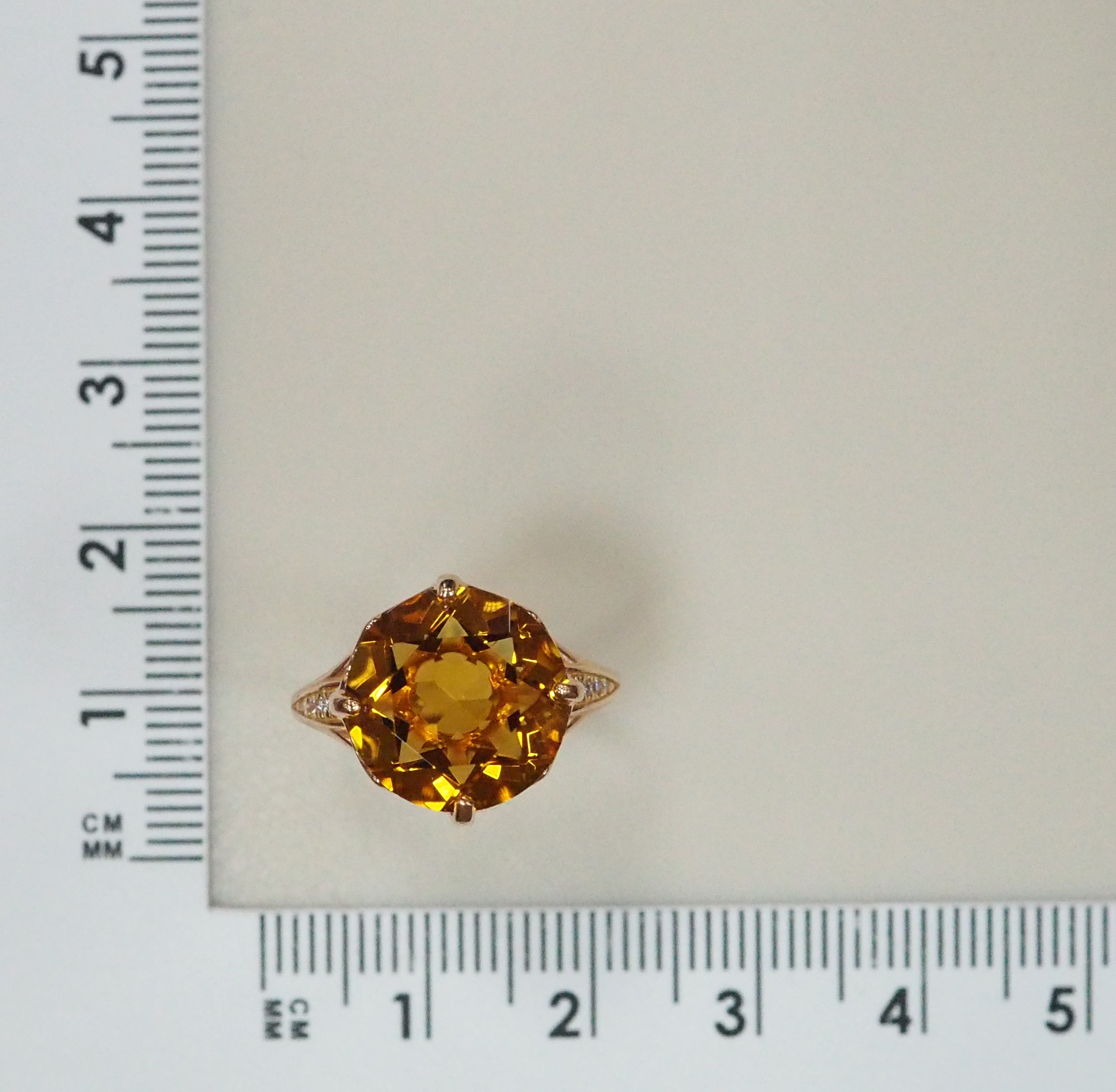 Серебряное кольцо с цитрином